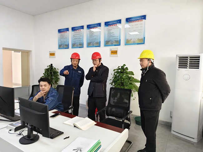 索凌电气新春慰问送关怀,节前安全督导保平安